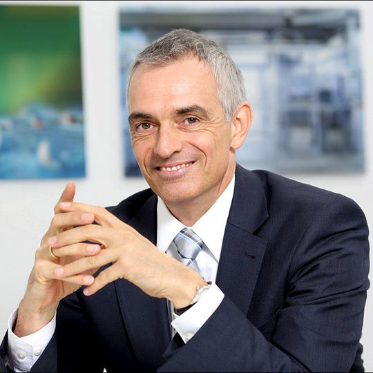 Dr. Jörg Böcking,Chief Technology Officer bei Freudenberg SE wurde zum Vorsitzenden der DKG ernannt. Dr. Jörg Böcking,Chief Technology Officer bei Freudenberg SE wurde zum Vorsitzenden der DKG ernannt.