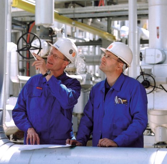 Polish paraffin producer Polwax relies on Thyssen Krupp Industrial Solutions’ specialist expertise. Polish paraffin producer Polwax relies on Thyssen Krupp Industrial Solutions’ specialist expertise.