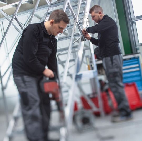 Die Spezialisten der Munk Service GmbH prüfen, warten und reparieren die Steigtechnikprodukte der Günzburger Steigtechnik. Die Spezialisten der Munk Service GmbH prüfen, warten und reparieren die Steigtechnikprodukte der Günzburger Steigtechnik.