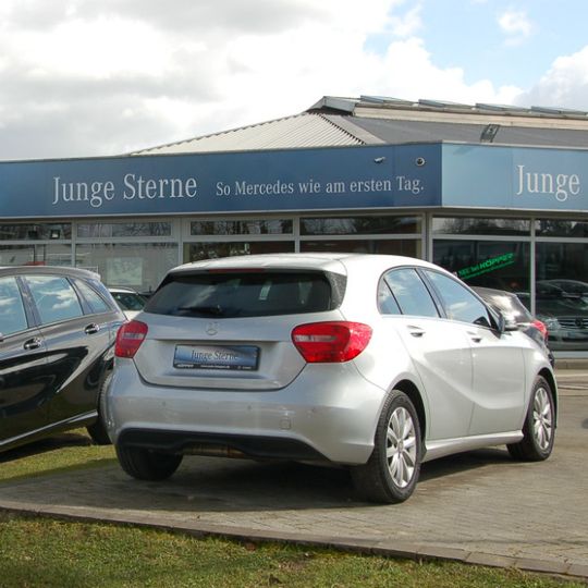 Das Autohaus Herbert Köpper ist nominiert für den Vertriebs Award 2015. Das Autohaus Herbert Köpper ist nominiert für den Vertriebs Award 2015.