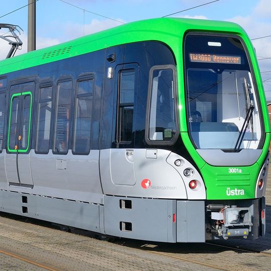 3500 Verschlusssysteme von Emka kommen in 50 neuen Straßenbahnen in Hannover zum Einsatz und schützen die Sicherheit der Anlagen und der Fahrgäste. 3500 Verschlusssysteme von Emka kommen in 50 neuen Straßenbahnen in Hannover zum Einsatz und schützen die Sicherheit der Anlagen und der Fahrgäste.