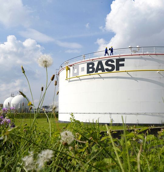 BASF und Toda Kogyo Corp. arbeiten zukünftig unter dem Namen BASF TODA Battery Materials zusammen. BASF und Toda Kogyo Corp. arbeiten zukünftig unter dem Namen BASF TODA Battery Materials zusammen.