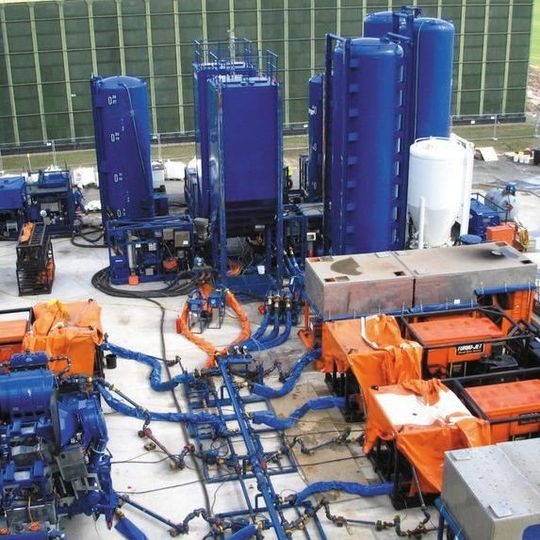 Unter welchen Bedinungen das Fracking-Verfahren in Deutschland eingesetz werden darf, bestimmt ein Gesetzesentwurf vom Bundeskabinett. Eine Abstimmung über dieses Gesetzespaket im Bundestag ist noch vor der Sommerpause geplant. Unter welchen Bedinungen das Fracking-Verfahren in Deutschland eingesetz werden darf, bestimmt ein Gesetzesentwurf vom Bundeskabinett. Eine Abstimmung über dieses Gesetzespaket im Bundestag ist noch vor der Sommerpause geplant.