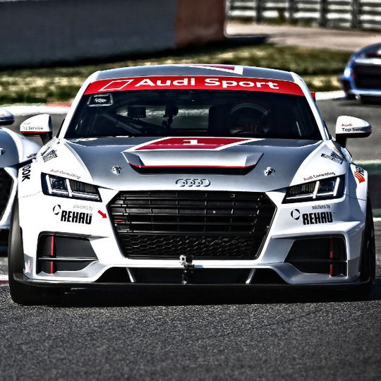 Rehau ist offizieller Partner des neuen Audi Cup. Rehau ist offizieller Partner des neuen Audi Cup.