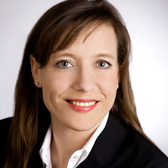 Die Deutsche ist die erste Frau auf einem hochrangigen Automobil-Managementposten eines europäischen Herstellers in China. Die Deutsche ist die erste Frau auf einem hochrangigen Automobil-Managementposten eines europäischen Herstellers in China.
