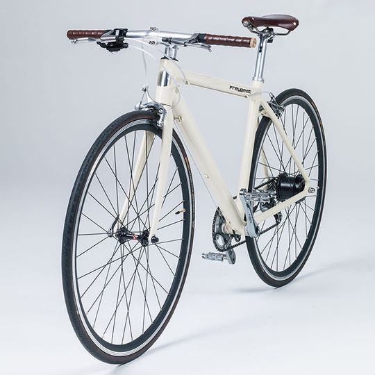 Das Freygeist-E-Bike verbindet High-Tech mit dem minimalistischen Design eines klassischen Fahrrads. Das Freygeist-E-Bike verbindet High-Tech mit dem minimalistischen Design eines klassischen Fahrrads.