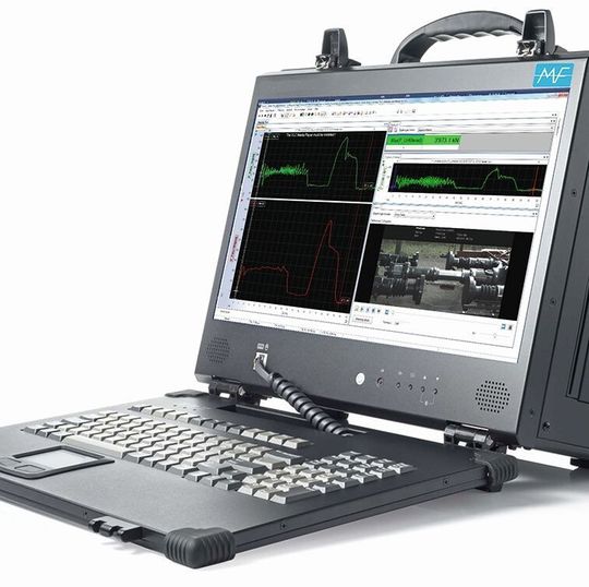 Der Transientenrecorder Transcom-CompactX-XL2 kann Videosequenzen parallel zu den analogen Messwerten anzeigen.