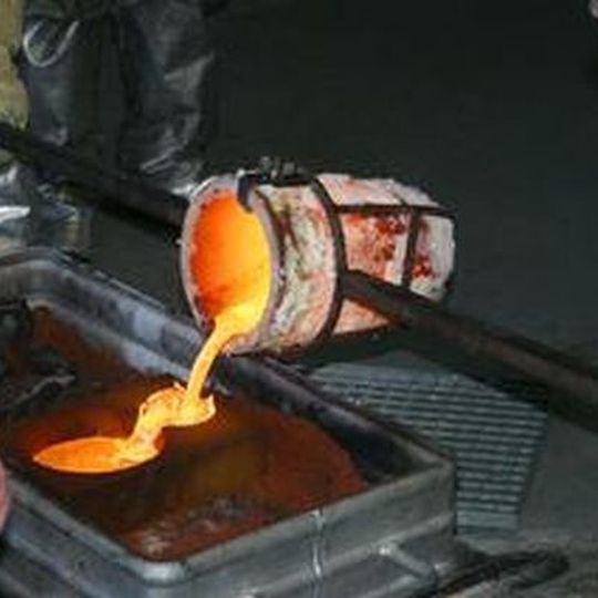 Lange Nacht der Wissenschaften in Garching: Der Metallguss ist immer ein Anziehungspunkt Lange Nacht der Wissenschaften in Garching: Der Metallguss ist immer ein Anziehungspunkt