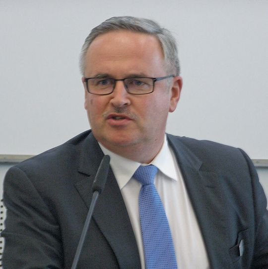 Felix Hoben, Zeiss Industrielle Messtechnik: „Pi-Web führt Daten aus den unterschiedlichsten Quellen zusammen.“ Felix Hoben, Zeiss Industrielle Messtechnik: „Pi-Web führt Daten aus den unterschiedlichsten Quellen zusammen.“