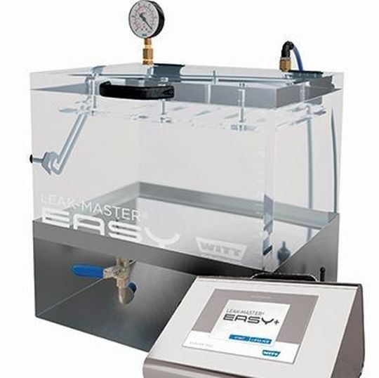 Witts neuer Leckagen-Meister versteht sich auf das schnelle und präzise Aufspüren selbst kleinster Löcher in starren oder flexiblen Verpackungen.