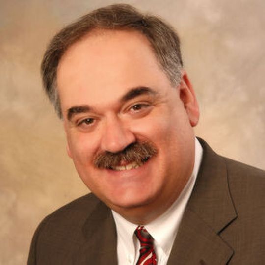 Richard Mark Soley ist Vorsitzender des Industrial Internet Consortiums (IIC). Das Konsortium treibt die Zusammenarbeit von internationalen Unternehmen bei der Standardisierung im IoT voran. Richard Mark Soley ist Vorsitzender des Industrial Internet Consortiums (IIC). Das Konsortium treibt die Zusammenarbeit von internationalen Unternehmen bei der Standardisierung im IoT voran.