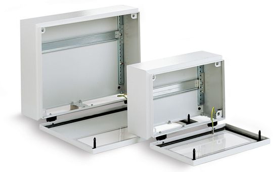 Schnellspann-Elemente von Lohmeier gewährleisten den schnellen und unkomplizierten Einbau von Tragschienen. Schnellspann-Elemente von Lohmeier gewährleisten den schnellen und unkomplizierten Einbau von Tragschienen.