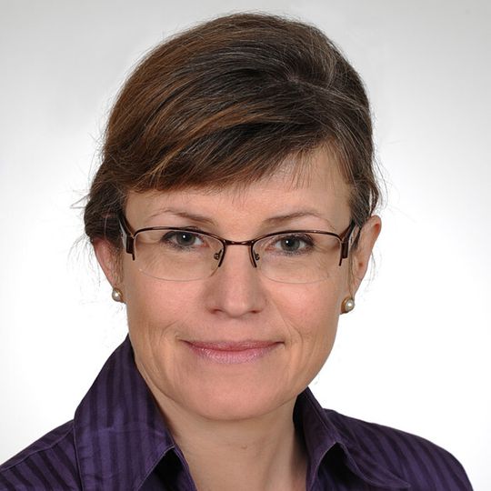 Kerstin Will verantwortet seit dem 01. Mai 2015 den Bereich Dichtungen Automotive und innovative Heizsysteme der Frenzelit Werke. Kerstin Will verantwortet seit dem 01. Mai 2015 den Bereich Dichtungen Automotive und innovative Heizsysteme der Frenzelit Werke.