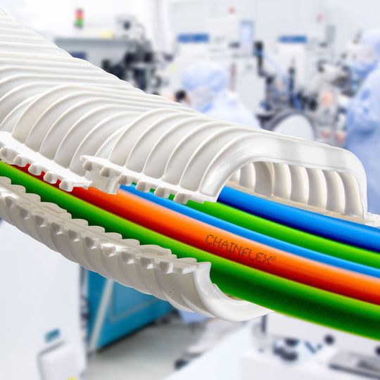 E-Skin kann für kurze freitragende Längen sogar im Reinraum genutzt werden.