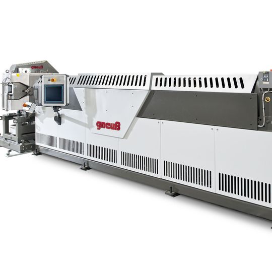 MRS-Extrusionsanlage mit Multi-Rotationsextruder MRS und Rotary-Schmelzefilter RSF Genius.