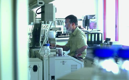 Abb. 1 Da die Datenmenge im Labor stetig wächst, fällt dem LIMS eine immer größerer Wichtigkeit zu. Abb. 1 Da die Datenmenge im Labor stetig wächst, fällt dem LIMS eine immer größerer Wichtigkeit zu.