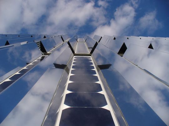 In 2013 nutzten die meisten Öko-Strom-Kraftwerke in Deutschland die Sonnenenergie. In 2013 nutzten die meisten Öko-Strom-Kraftwerke in Deutschland die Sonnenenergie.