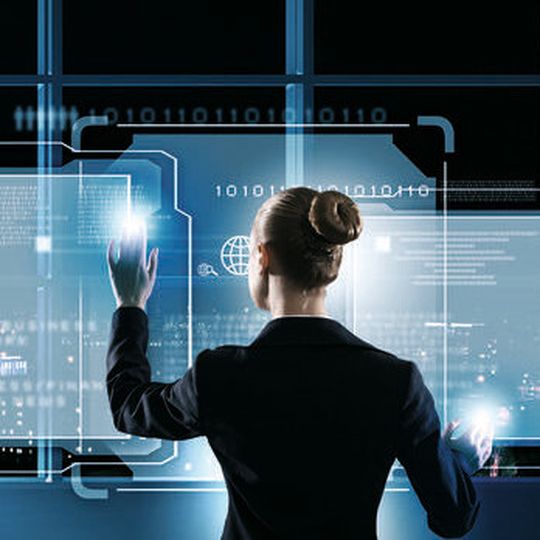 Die Anforderungen stets im Blick: Rückverfolgbarkeit der Anforderungen stellt sicher, dass alle Requirements umgesetzt sind und sich sämtliche Entwicklungs-Artefakte auf eine oder mehrere Anforderungen zurückführen lassen. Die Anforderungen stets im Blick: Rückverfolgbarkeit der Anforderungen stellt sicher, dass alle Requirements umgesetzt sind und sich sämtliche Entwicklungs-Artefakte auf eine oder mehrere Anforderungen zurückführen lassen.