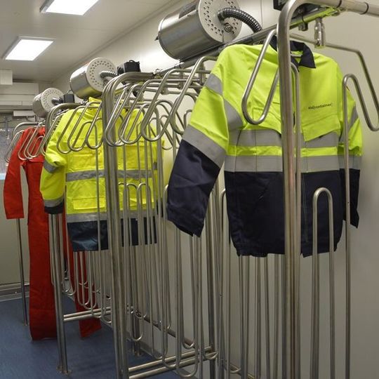 Der Offshore Drying Container ist mit einem Trocknungssystem der Firma Pronomar ausgestattet. Der Offshore Drying Container ist mit einem Trocknungssystem der Firma Pronomar ausgestattet.