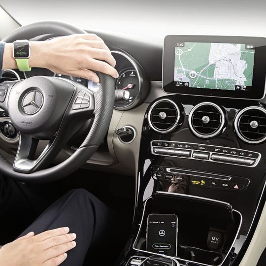 Die App soll eine Tür-zur-Tür Navigation ermöglichen. Die App soll eine Tür-zur-Tür Navigation ermöglichen.