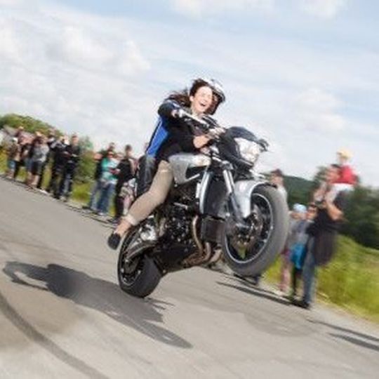 Powerstart in die Motorradsaison. Powerstart in die Motorradsaison.