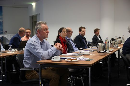 Gespanntes Zuhören: Gut 40 Teilnehmer haben am diesjährigen Compamed-Frühjahrsforum in Frankfurt teilgenommen. Gespanntes Zuhören: Gut 40 Teilnehmer haben am diesjährigen Compamed-Frühjahrsforum in Frankfurt teilgenommen.