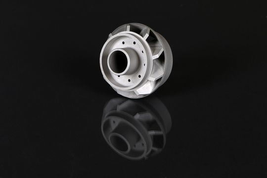 Der ProX 400 Direktmetall-Drucker (DMP) generiert große Metallteile mit automatisierter Nachbearbeitung. Der ProX 400 Direktmetall-Drucker (DMP) generiert große Metallteile mit automatisierter Nachbearbeitung.