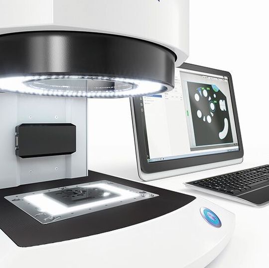 Das Zeiss-Messsystem arbeitet bei der Erstellung der Messprogramme und bei der Messung selbst automatisiert.