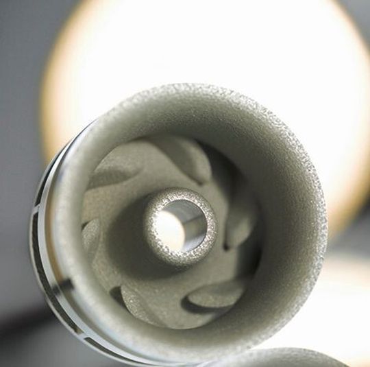 Scalmalloy ist ein korrosionsbeständiges Material mit der spezifischen Festigkeit von Titan bei gleichzeitig hoher Zähigkeit.