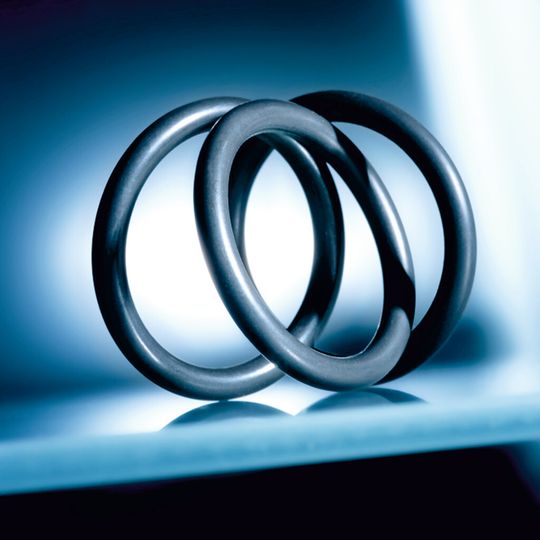 O-Ringe aus dem pharma- und lebensmitteltauglichen Werkstoff PFE 7502BZ sind besonders hitzeresistent. O-Ringe aus dem pharma- und lebensmitteltauglichen Werkstoff PFE 7502BZ sind besonders hitzeresistent.
