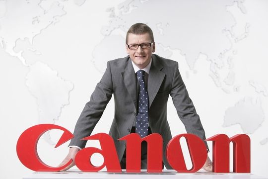 Canon-Chef Jeppe Frandsen kauft einen weiteren Partner. Canon-Chef Jeppe Frandsen kauft einen weiteren Partner.