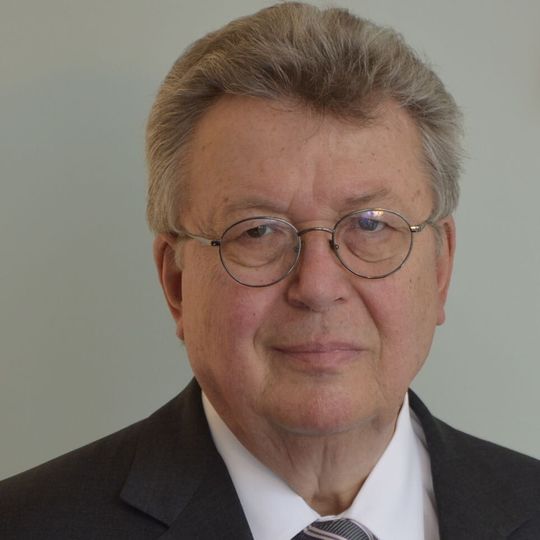 „Wir sehen keine Veranlassung, uns vom russischen Markt zurückzuziehen“, sagt VDMA-Präsident Reinhold Festge auch im Angesicht von Wirtschaftskrise und Sanktionen. „Wir sehen keine Veranlassung, uns vom russischen Markt zurückzuziehen“, sagt VDMA-Präsident Reinhold Festge auch im Angesicht von Wirtschaftskrise und Sanktionen.