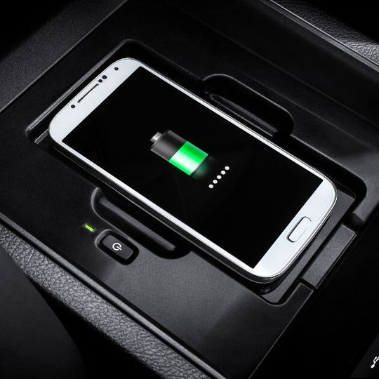 Toyota und Ford wollen in Zukunft gemeinsam die Entwicklung zur Integration von Apps betreiben. Toyota und Ford wollen in Zukunft gemeinsam die Entwicklung zur Integration von Apps betreiben.