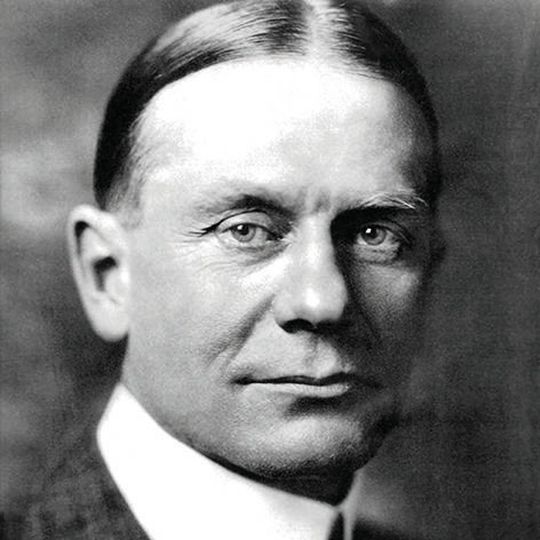 Eugene Bradley Clark, Erfinder des Gabelstaplers. Eugene Bradley Clark, Erfinder des Gabelstaplers.