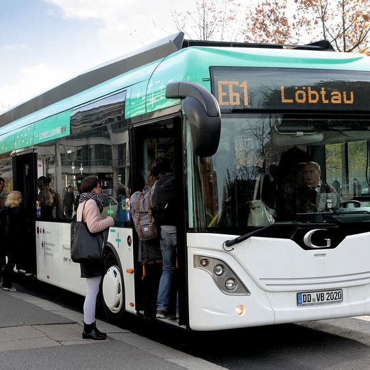Seit Februar dieses Jahres fährt der EDDA-Bus auf einer neuen, 20 Kilometer langen Strecke. Seit Februar dieses Jahres fährt der EDDA-Bus auf einer neuen, 20 Kilometer langen Strecke.