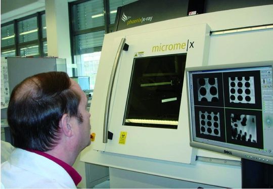 Georg Reuter nutzt die automatischen und manuellen Inspektionsmöglichkeiten vorwiegend zur Prozesskontrolle Georg Reuter nutzt die automatischen und manuellen Inspektionsmöglichkeiten vorwiegend zur Prozesskontrolle