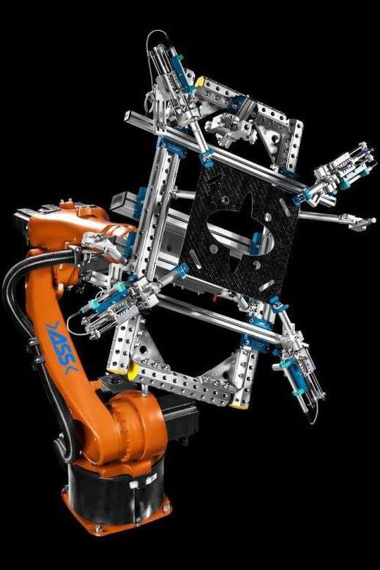 Theoretischer Greifer zur Handhabung vonFaserverbundkunststoffen (FVK) und carbonfaserverstärkten Kunststoffteilen(CFK)