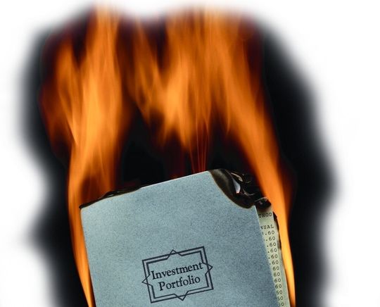 Mit mangelhafter Investitionsplanung und schlechter Budgetkontrolle wird oft Geld verbrannt. Folge: Die Liquiditätspolster schwinden. Bild: Photodisc Mit mangelhafter Investitionsplanung und schlechter Budgetkontrolle wird oft Geld verbrannt. Folge: Die Liquiditätspolster schwinden. Bild: Photodisc