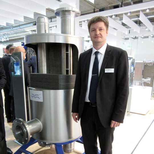 Martin Jönsson, market unit manager, Refinery and Petrochemicals standing near the new Duro Shell. Martin Jönsson, market unit manager, Refinery and Petrochemicals standing near the new Duro Shell.