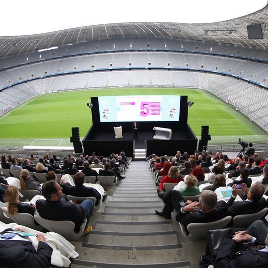 Die Deutsche Telekom lädt Mittelständler zu Vorträgen und Workshops rund um die Digitalisierung ihrer Geschäftsprozesse ein. Die Deutsche Telekom lädt Mittelständler zu Vorträgen und Workshops rund um die Digitalisierung ihrer Geschäftsprozesse ein.