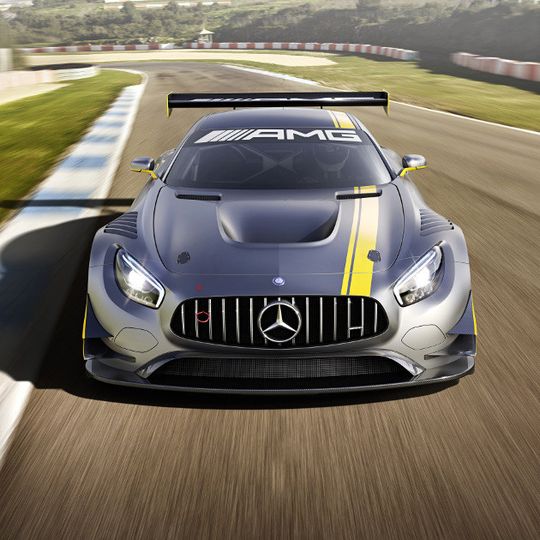 Nach 12.000 Test-Kilometern wird der neue AMG GT sein Debüt beim Langstreckenrennen geben. Nach 12.000 Test-Kilometern wird der neue AMG GT sein Debüt beim Langstreckenrennen geben.