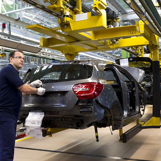 Zusätzliche Schicht für die Montage der neuen A-Klasse im Mercedes-Benz Werk Rastatt. Zusätzliche Schicht für die Montage der neuen A-Klasse im Mercedes-Benz Werk Rastatt.