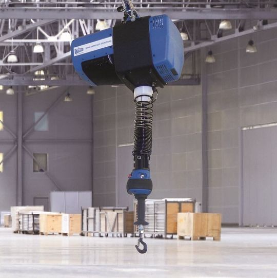 Der Elektro-Balancer kann Nutzlasten von bis zu 600 kg tragen. Der Elektro-Balancer kann Nutzlasten von bis zu 600 kg tragen.