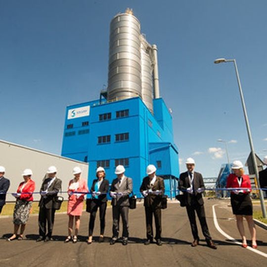 Mrs. Ewa Mes/Pomeranian Province Governor, Mr. Alexis Brouhns/Solvay Europe General Manager & Solvay Public Affairs Director, Mrs. Collette Taquet/Belgian Ambassador to Poland, Mrs. An Nuyttens/Solvay Silica President, Mr. Janusz Ostapiuk/Vice Minister of Environment, Mr. Marek Smoczyk/Secretary of Pomeranian Province, Mr. Bruno Jestin/Solvay Silica Europe Zone Director, Mrs. Dorota Grabczynska/Wloclawek City Vice Mayor Mrs. Ewa Mes/Pomeranian Province Governor, Mr. Alexis Brouhns/Solvay Europe General Manager & Solvay Public Affairs Director, Mrs. Collette Taquet/Belgian Ambassador to Poland, Mrs. An Nuyttens/Solvay Silica President, Mr. Janusz Ostapiuk/Vice Minister of Environment, Mr. Marek Smoczyk/Secretary of Pomeranian Province, Mr. Bruno Jestin/Solvay Silica Europe Zone Director, Mrs. Dorota Grabczynska/Wloclawek City Vice Mayor