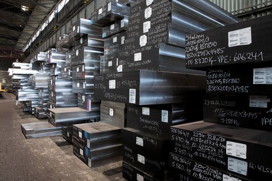 Werkzeugstähle der Deutschen Edelstahlwerke. Seit März ist der neue Warmarbeitsstahl Thermodur E 40 K Superclean in allen Abmessungen von 800 mm x 100 mm bis 800 mm x 400 mm erhältlich. Werkzeugstähle der Deutschen Edelstahlwerke. Seit März ist der neue Warmarbeitsstahl Thermodur E 40 K Superclean in allen Abmessungen von 800 mm x 100 mm bis 800 mm x 400 mm erhältlich.