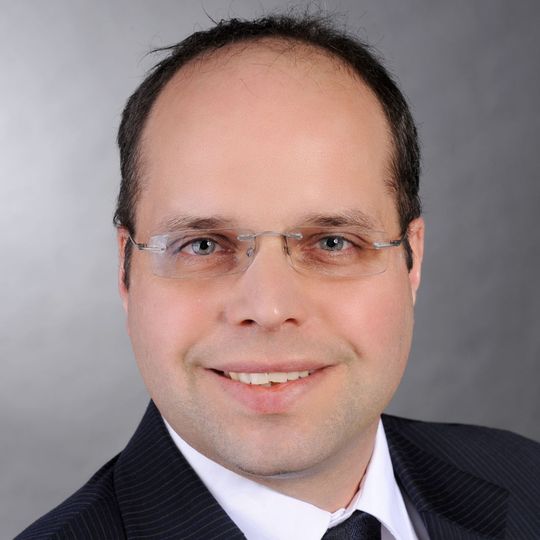 Andreas Moser ist seit dem 1. Juli 2015 neuer Geschäftsführer beim Beschaffungsmarktplatz Simple System. Andreas Moser ist seit dem 1. Juli 2015 neuer Geschäftsführer beim Beschaffungsmarktplatz Simple System.