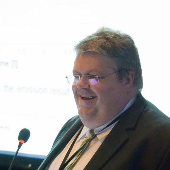 Dr. Freudenmann betonte die hohe Relevanz der Veranstaltung vor dem Hintergrund neuer gesetzlicher Rahmenbedingungen. Dr. Freudenmann betonte die hohe Relevanz der Veranstaltung vor dem Hintergrund neuer gesetzlicher Rahmenbedingungen.