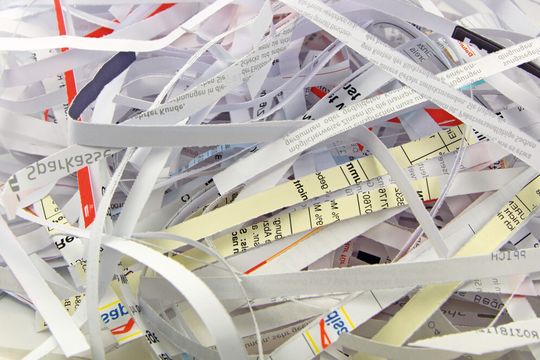 Entlastung bei der Archivierung von Unterlagen, schneller Zugriff auf wichtige Kundendaten: Autohäuser können aus dem Aufbau eines digitalen Dokumentenmanagements eine ganze Reihe von Vorteilen ziehen. Entlastung bei der Archivierung von Unterlagen, schneller Zugriff auf wichtige Kundendaten: Autohäuser können aus dem Aufbau eines digitalen Dokumentenmanagements eine ganze Reihe von Vorteilen ziehen.