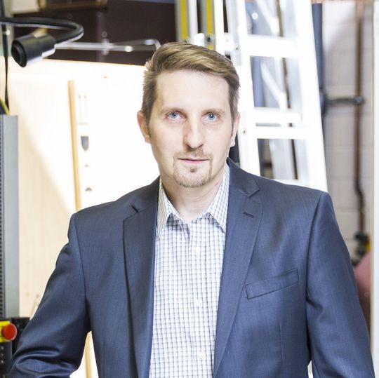 Dr.-Ing. Bernd Kuhn, Leiter des Fachgebiets metallische Werkstoffe und Fügetechnik am FZ Jülich Dr.-Ing. Bernd Kuhn, Leiter des Fachgebiets metallische Werkstoffe und Fügetechnik am FZ Jülich