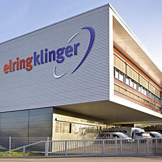 Die ElringKlinger-Gruppe hat einen Großauftrag in Höhe von jährlich rund zehn Millionen US-Dollarfür die Belieferung eines japanischen Volumenherstellers mit Leichtbau-Abschirmsystemen erhalten. Die ElringKlinger-Gruppe hat einen Großauftrag in Höhe von jährlich rund zehn Millionen US-Dollarfür die Belieferung eines japanischen Volumenherstellers mit Leichtbau-Abschirmsystemen erhalten.